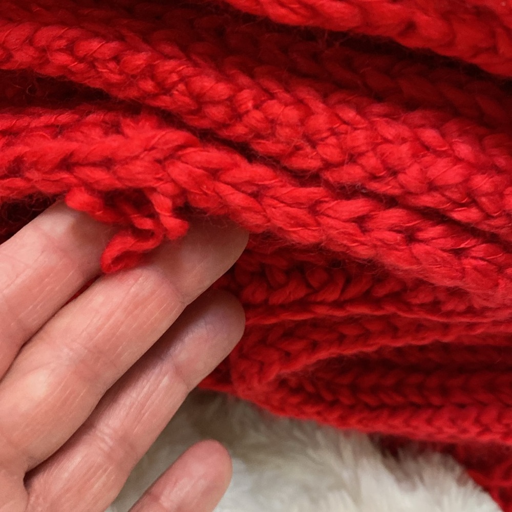Opalhouse Red and White Knit Blanket - Picture 5 of 6